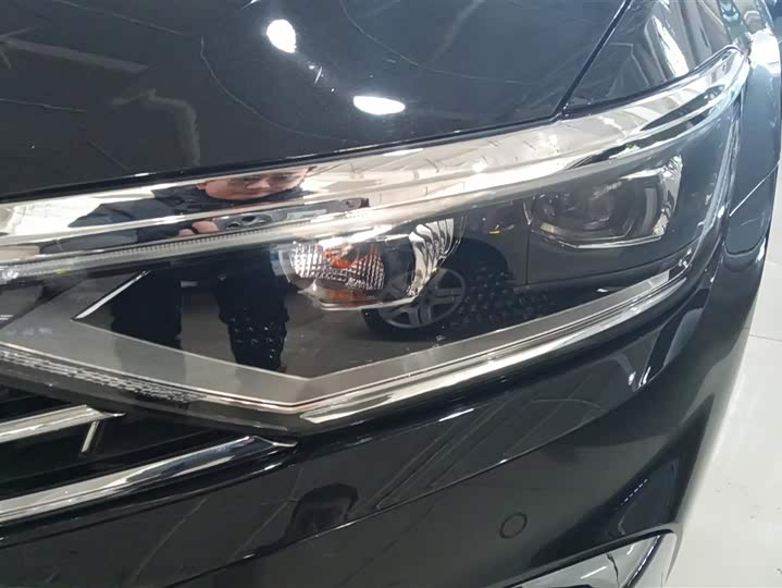 Фото 5 - Volkswagen Magotan