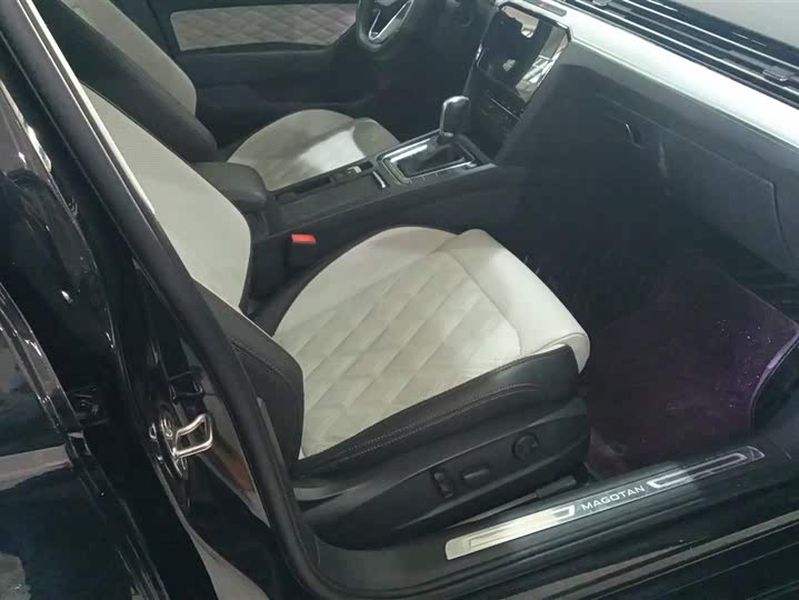 Фото 8 - Volkswagen Magotan