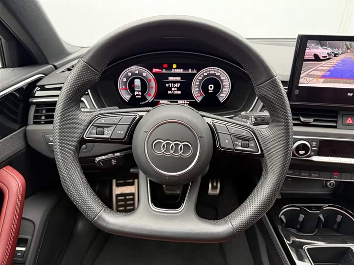 Фото 9 - Audi A4L