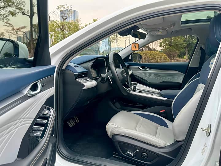 Фото 8 - Geely Preface