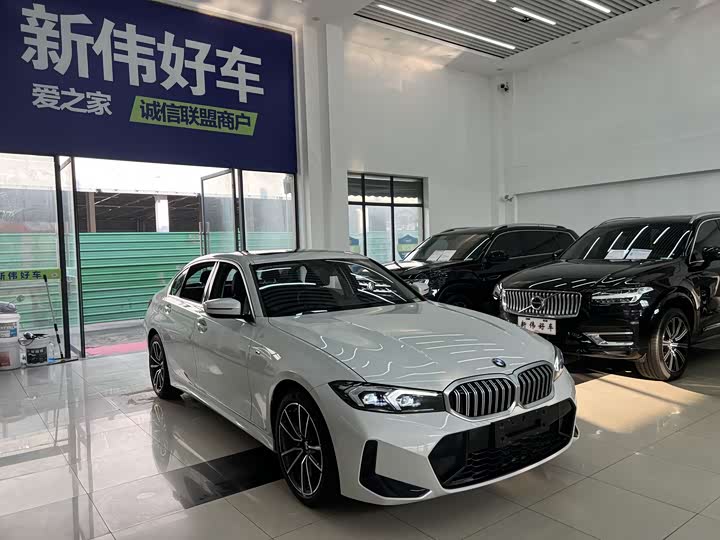 Фото 3 - BMW 3 Series