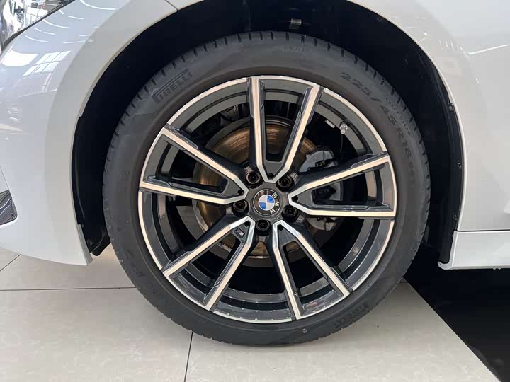 Фото 5 - BMW 3 Series