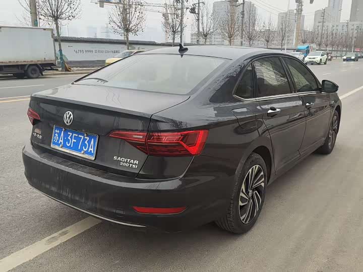 Фото 9 - Volkswagen Sagitar L