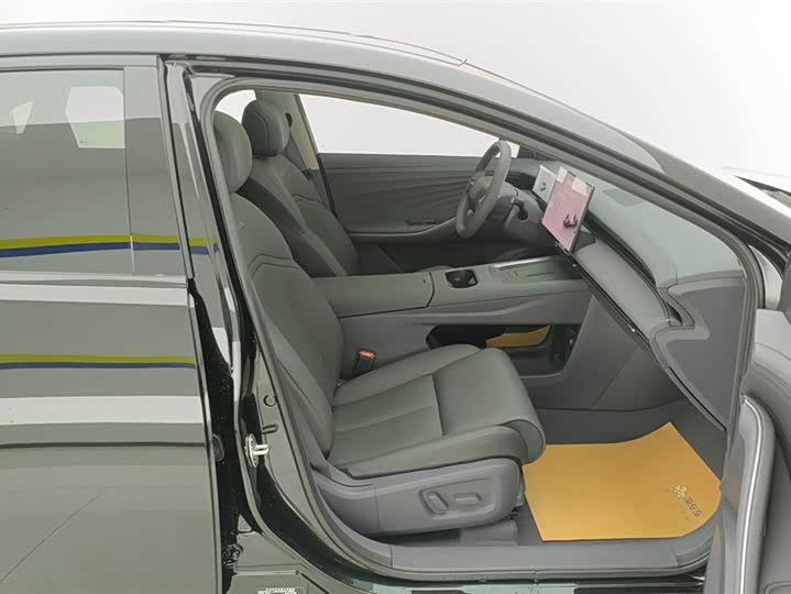 Фото 8 - Nissan N6