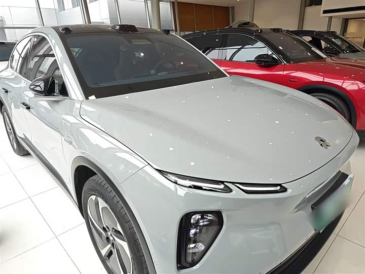 Фото 4 - Nio EC6