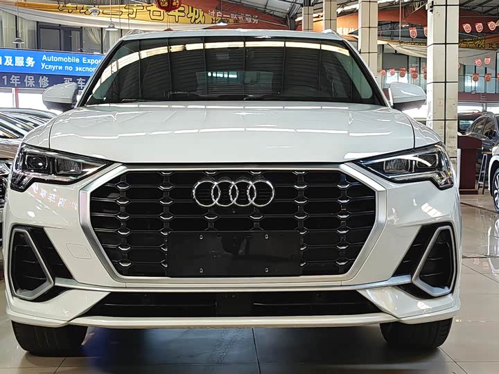 Фото 1 - Audi Q3