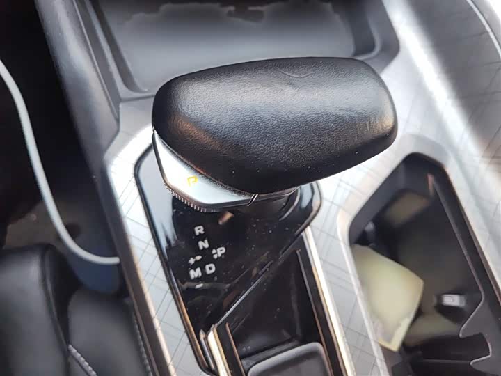 Фото 7 - Geely Preface