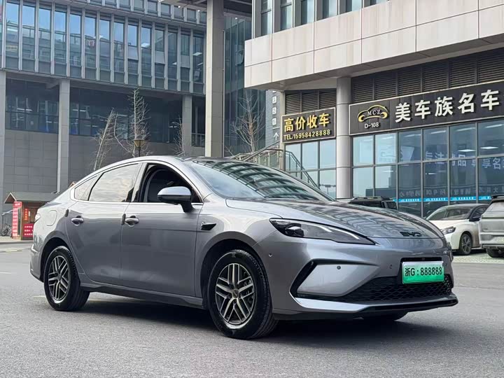 Фото 2 - BYD Seal