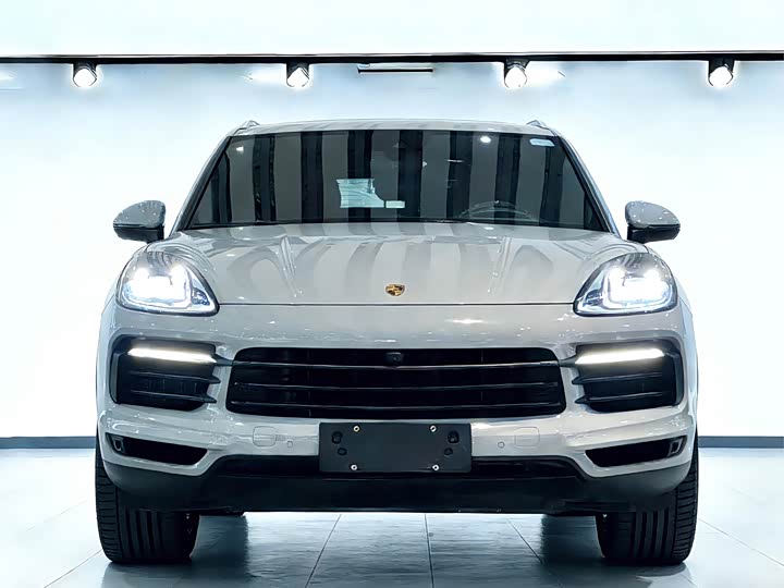 Фото 2 - Porsche Cayenne