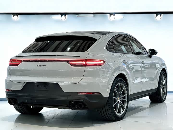 Фото 4 - Porsche Cayenne