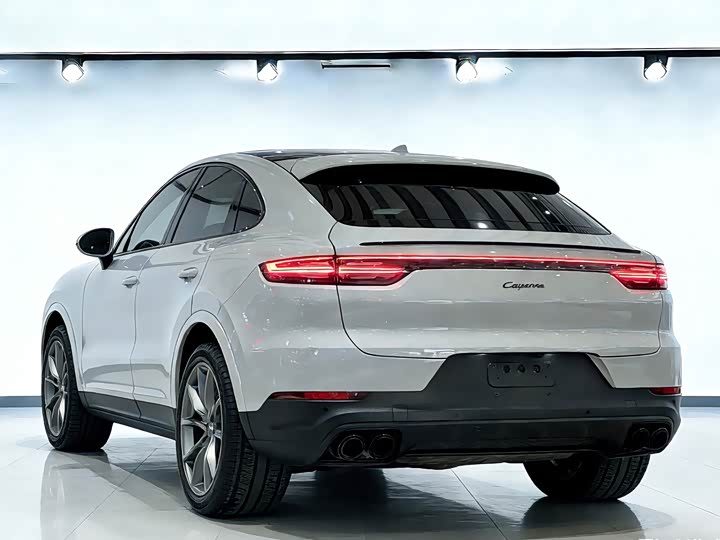 Фото 6 - Porsche Cayenne