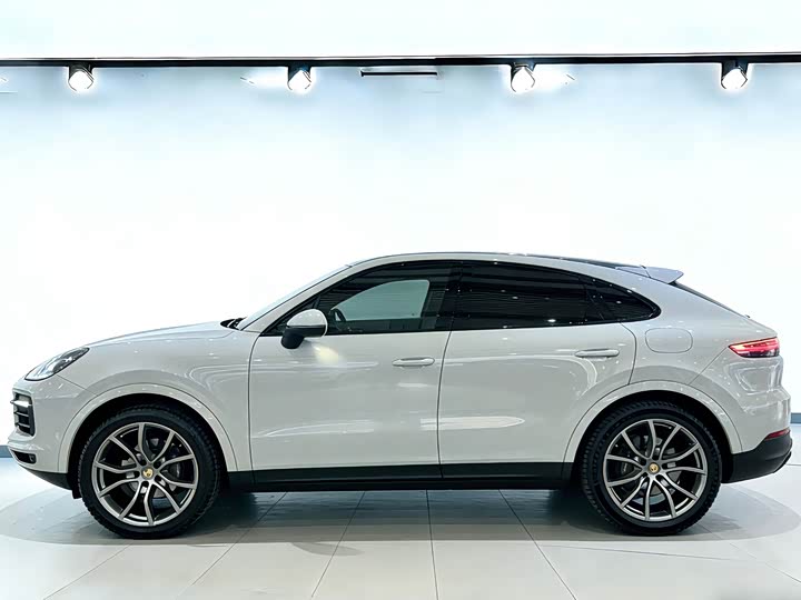 Фото 7 - Porsche Cayenne