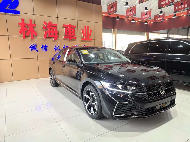 Фото 3 - Volkswagen Passat