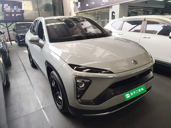 Фото 4 - Nio EC6