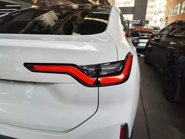 Фото 8 - Nio EC6