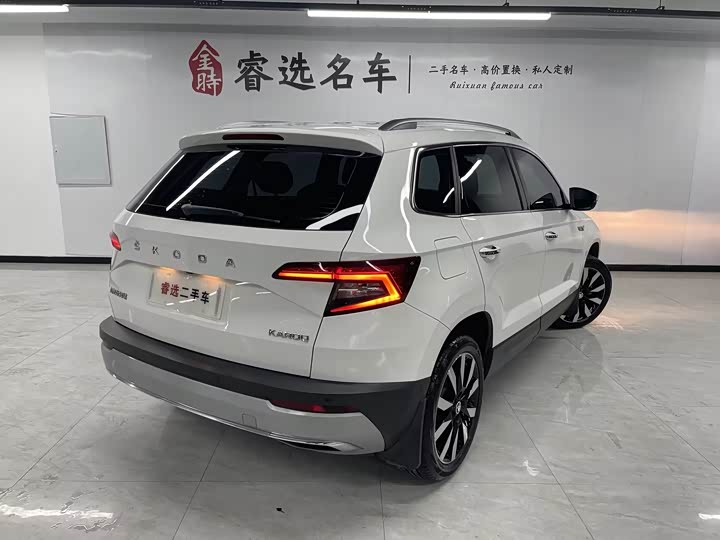 Фото 4 - Skoda Karoq