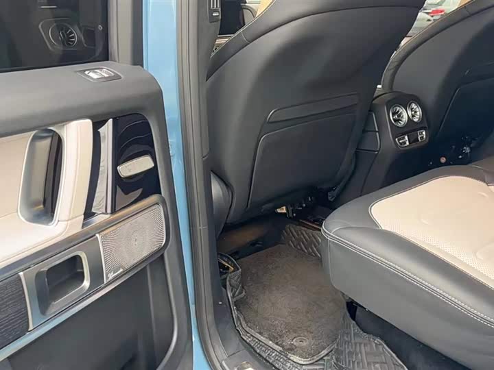 Фото 4 - Mercedes-Benz G-Class