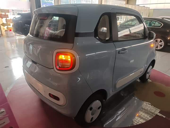 Фото 7 - Bestune Pony