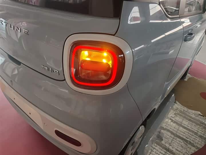 Фото 8 - Bestune Pony