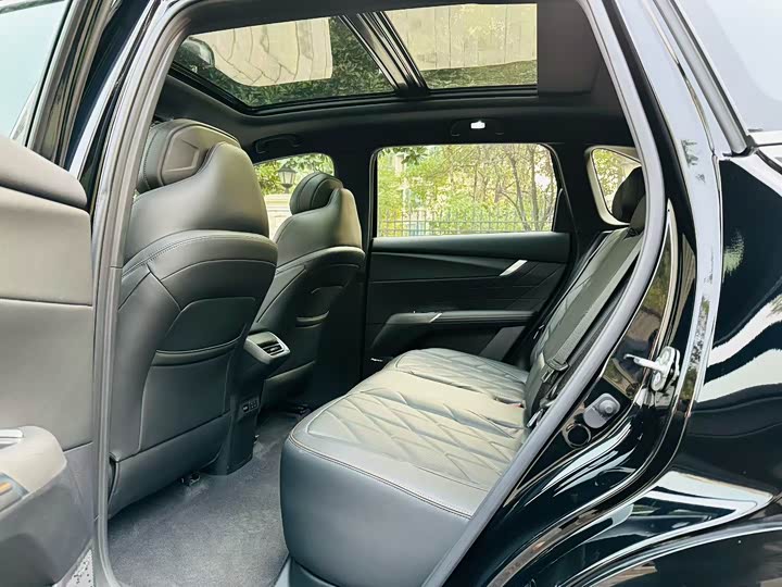 Фото 8 - Changan CS75 Plus