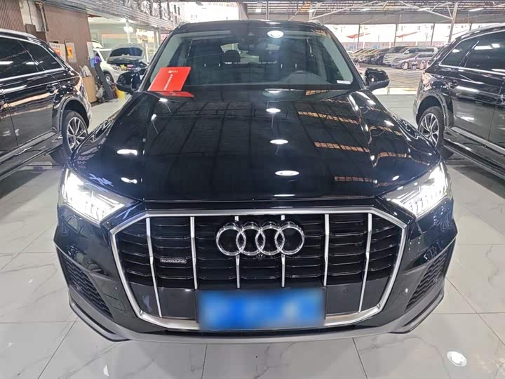 Фото 3 - Audi Q7