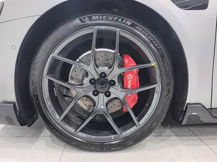 Фото 3 - Luxeed S7