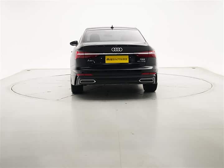 Фото 7 - Audi A6L