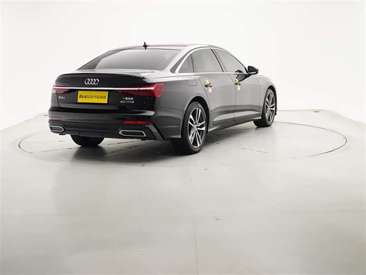 Фото 8 - Audi A6L