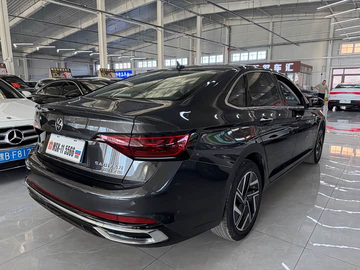 Фото 4 - Volkswagen Sagitar L