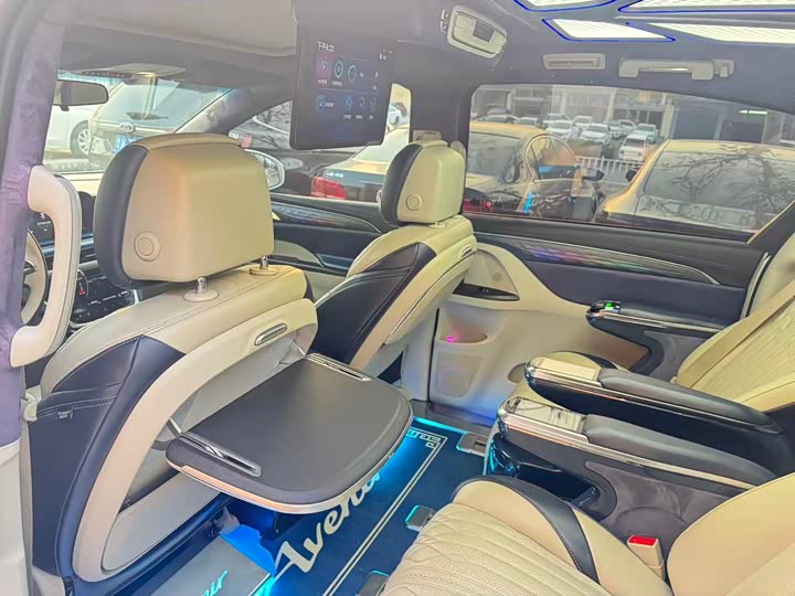 Фото 6 - Buick GL8 ES