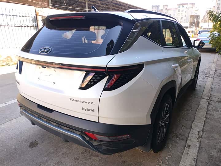 Фото 7 - Hyundai Tucson L