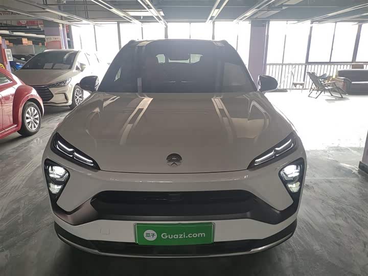 Фото 3 - Nio ES6