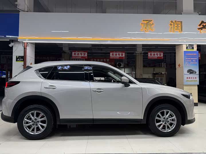 Фото 8 - Mazda CX-5