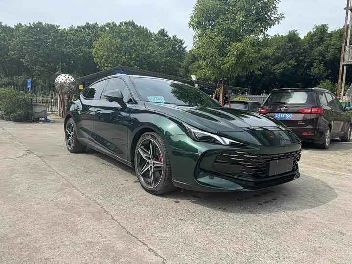 Фото 3 - MG Motor 7