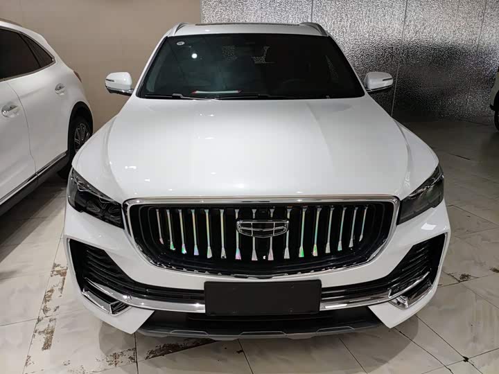 Фото 3 - Geely Monjaro