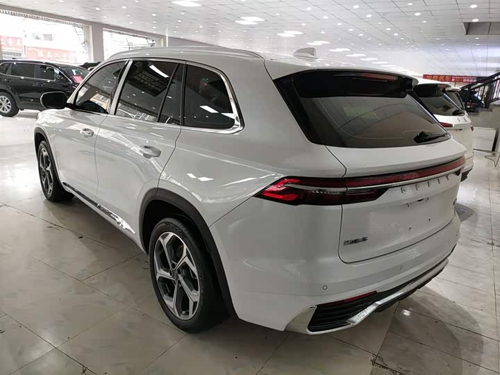 Фото 5 - Geely Monjaro