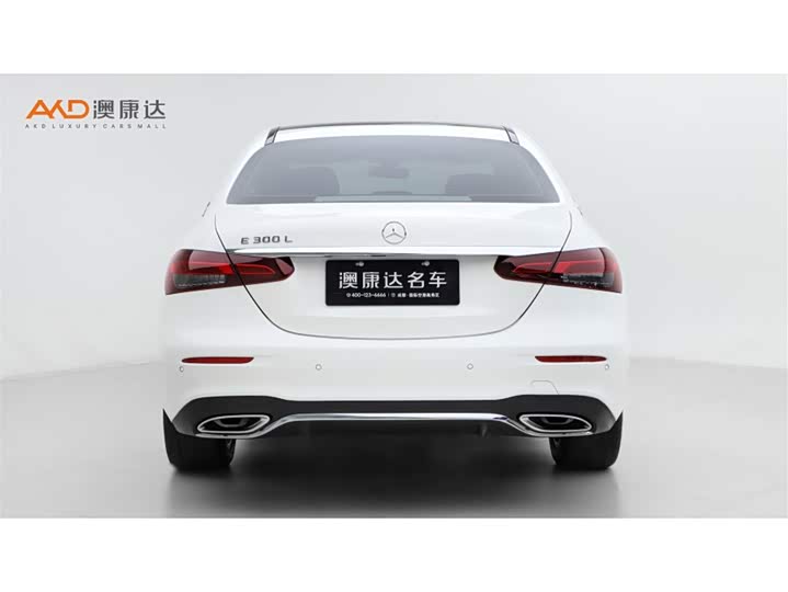 Photo 4 - Mercedes-Benz E-Class