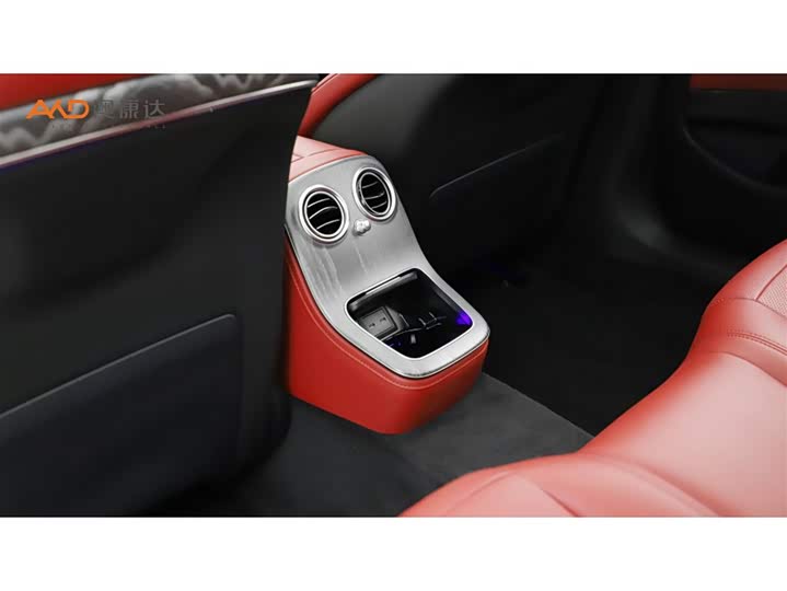 Photo 9 - Mercedes-Benz E-Class