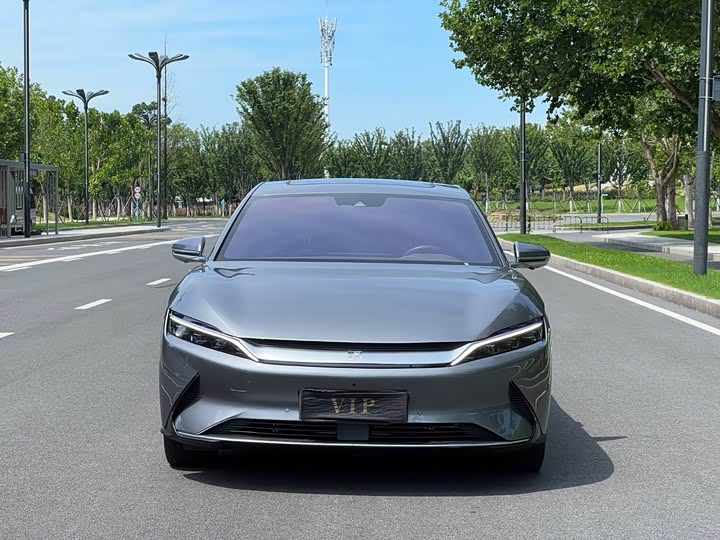 Фото 2 - BYD Han