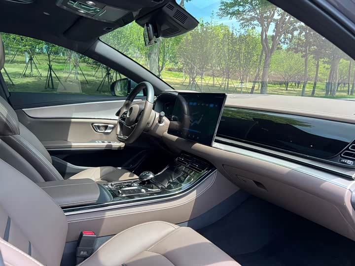 Фото 9 - BYD Han