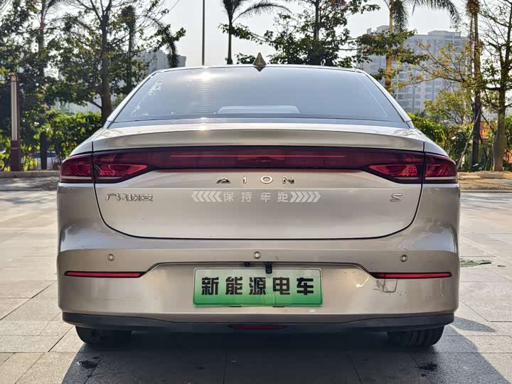 Фото 6 - GAC Aion S