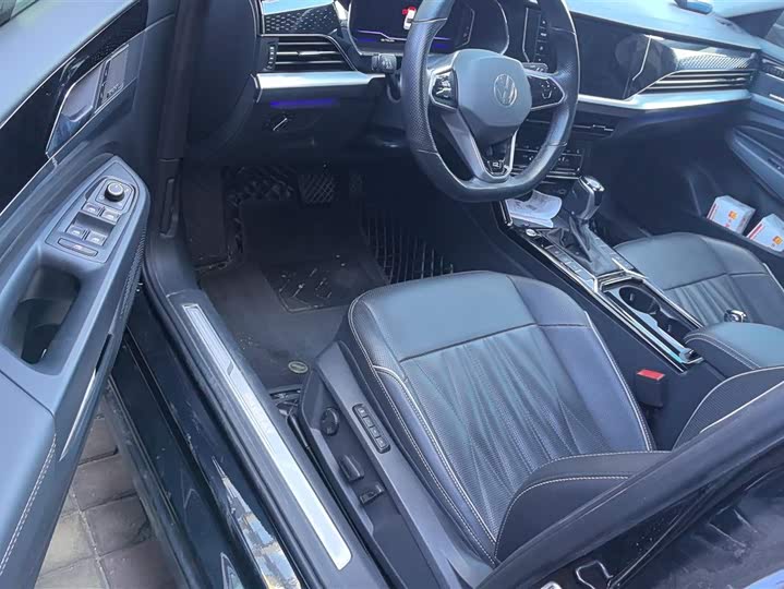 Фото 9 - Volkswagen Passat