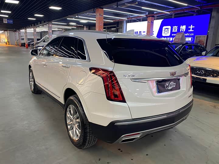Фото 7 - Cadillac XT5