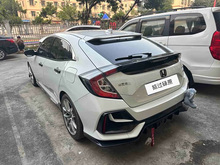 Фото 2 - Honda Civic