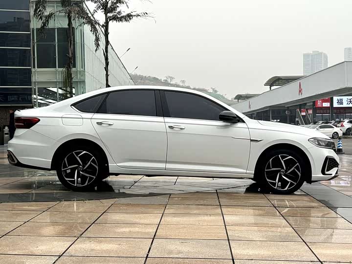 Фото 4 - Volkswagen Lavida