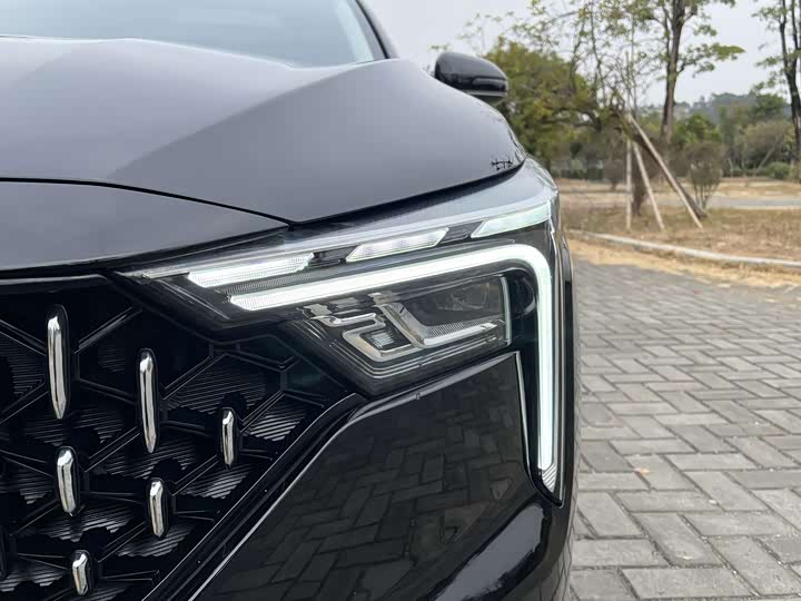 Фото 8 - Bestune B70