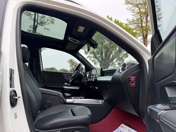 Фото 7 - Mercedes-Benz GLB-Class