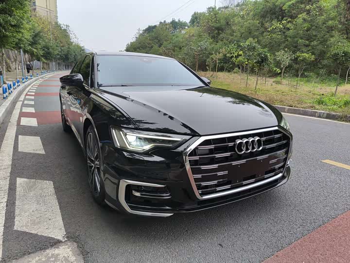 Фото 3 - Audi A6L