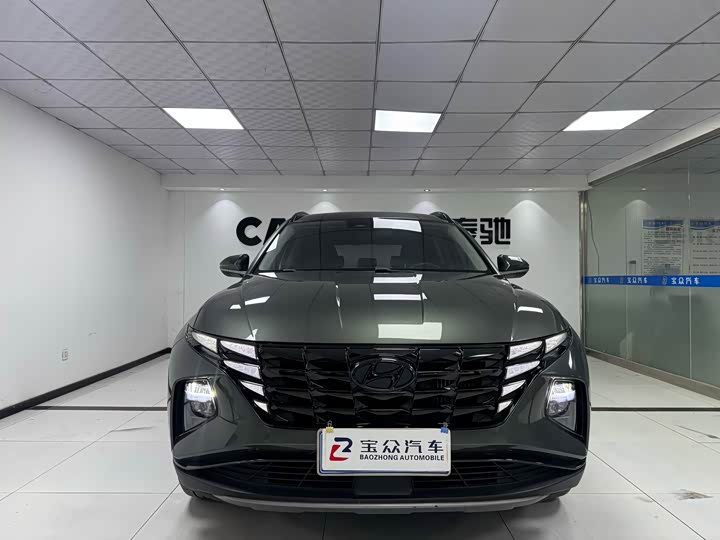 Фото 2 - Hyundai Tucson L
