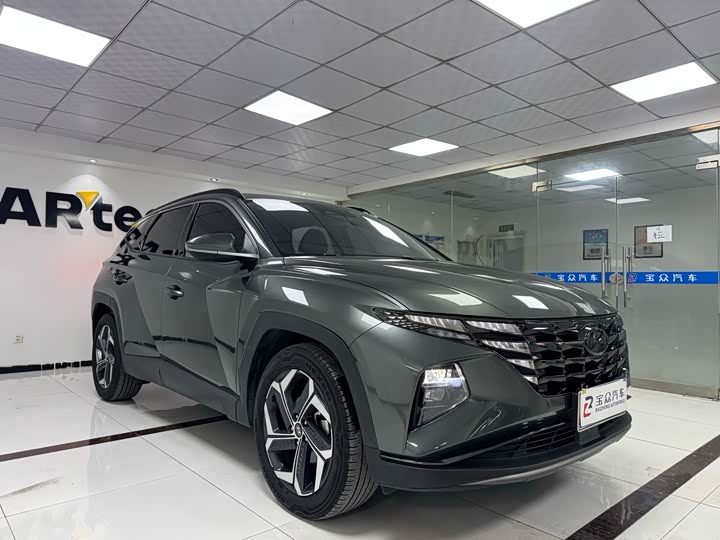 Фото 3 - Hyundai Tucson L